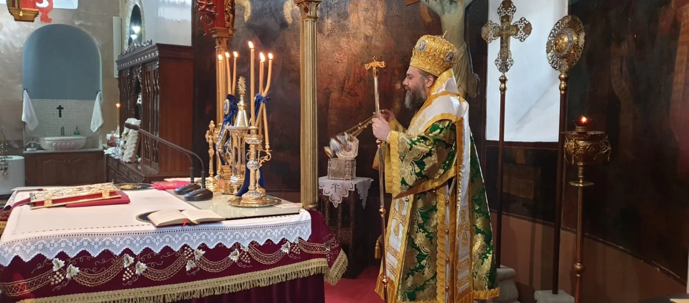 Οι δύο λύσεις για τις Θείες Λειτουργίες την Μεγάλη Εβδομάδα - Τι εξετάζει το υπουργείο Παιδείας